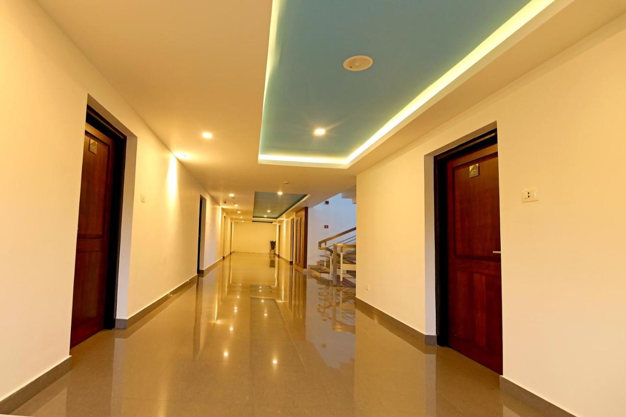 סולטאן באטרי Hotel Wilton מראה חיצוני תמונה