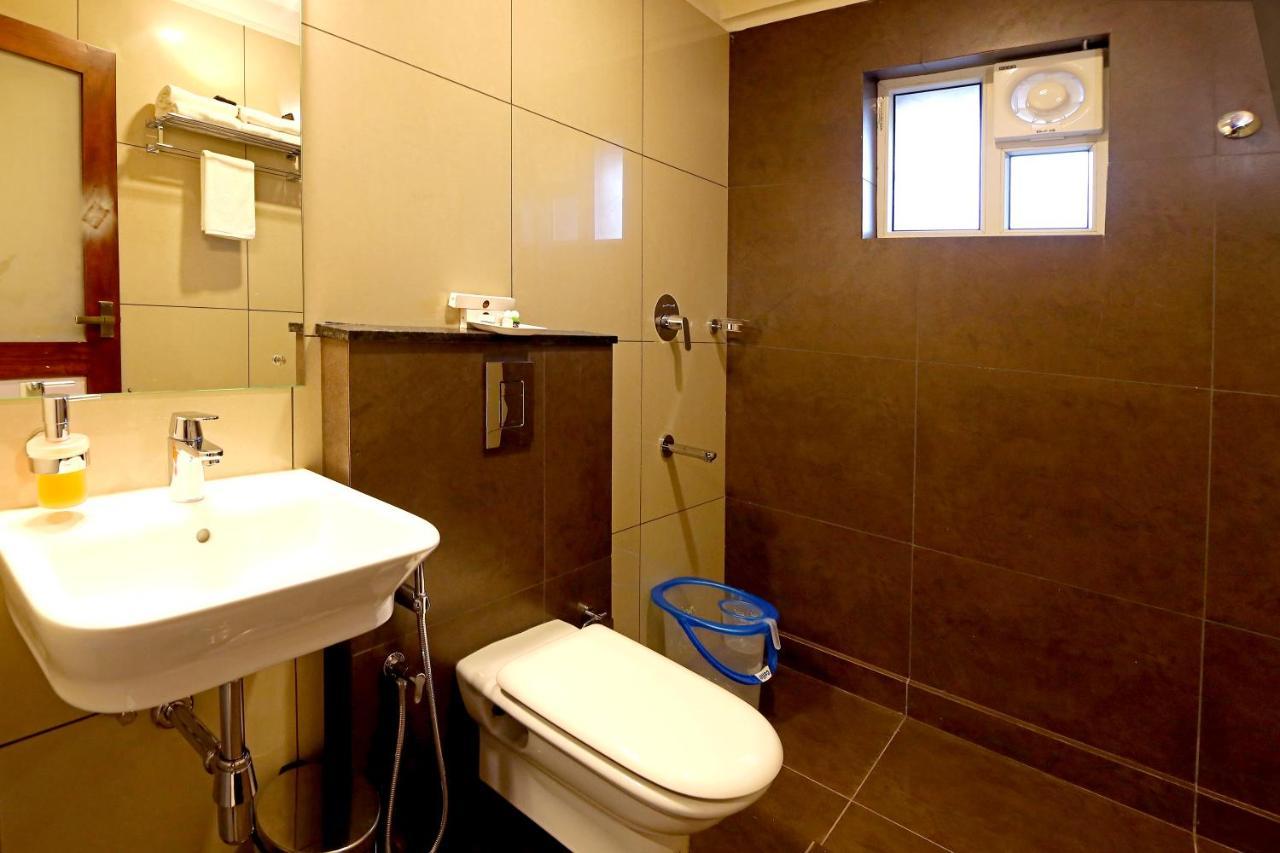 סולטאן באטרי Hotel Wilton מראה חיצוני תמונה
