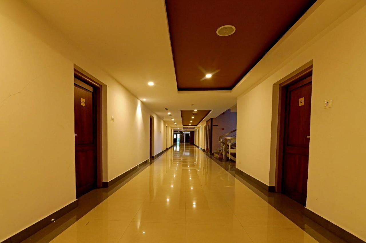 סולטאן באטרי Hotel Wilton מראה חיצוני תמונה